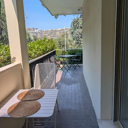 In A Luxury Community * Nizza